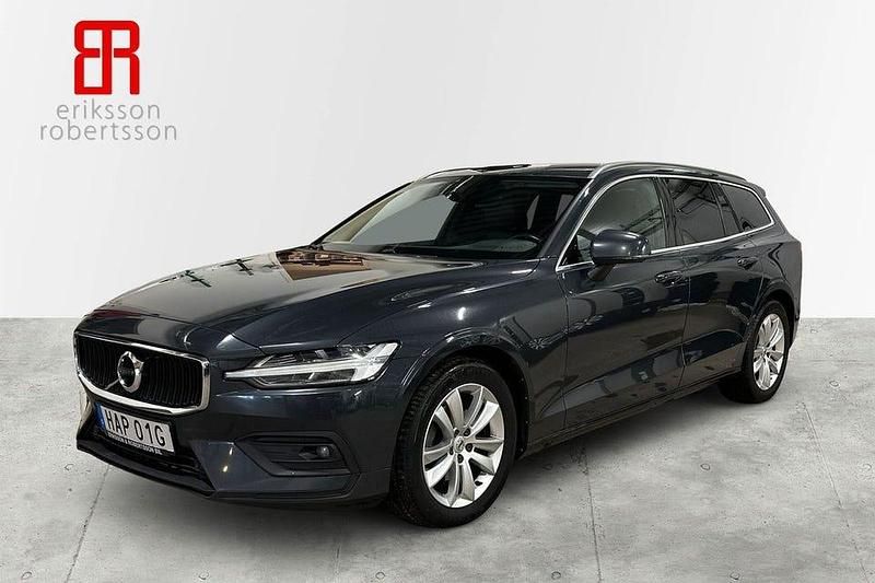 Grå Begagnad 2020 Volvo V60 Momentum Kombi | 239 900 kr (Marknadspris) - Bild 1/4