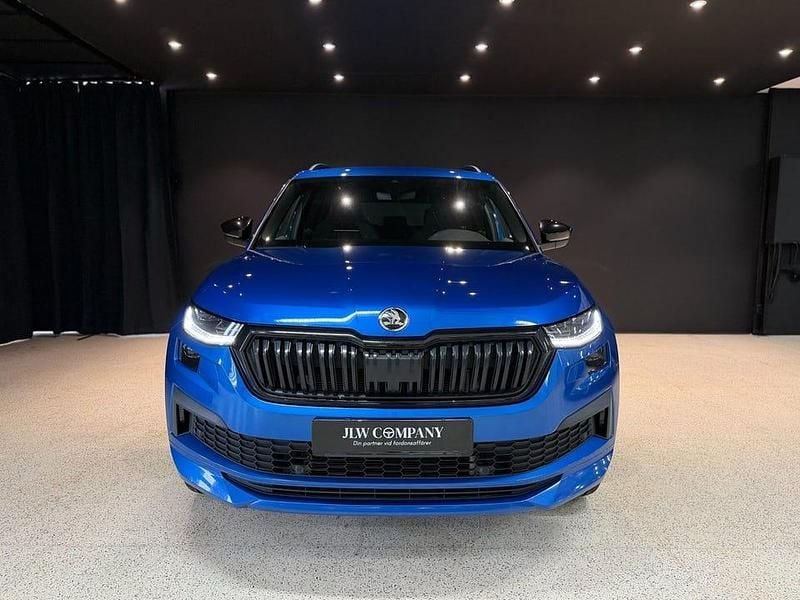 Begagnad Skoda Kodiaq SportLine 200 HK (147 kW) 2023 Race blue metallic SUV