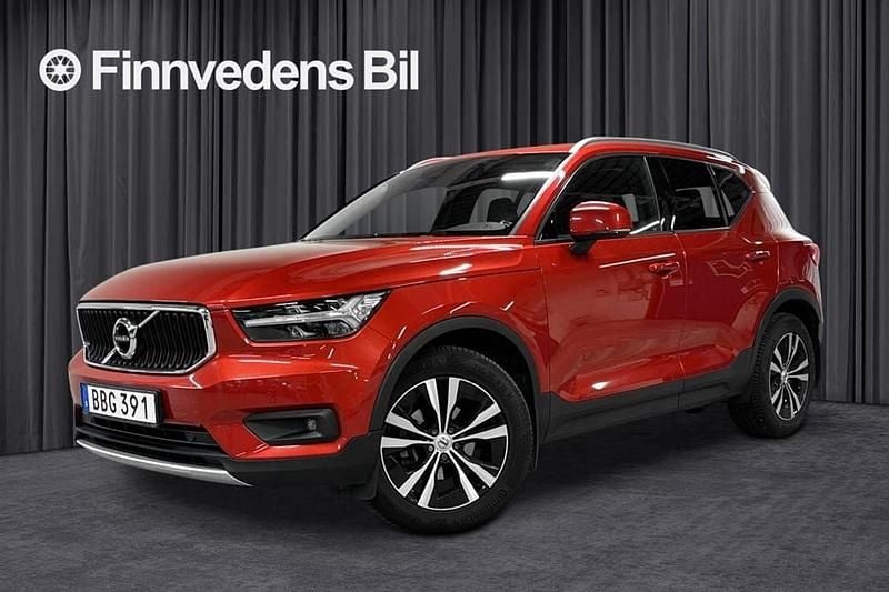 Röd Begagnad 2018 Volvo XC40 Momentum SUV | 269 000 kr (Marknadspris) - Bild 1/4