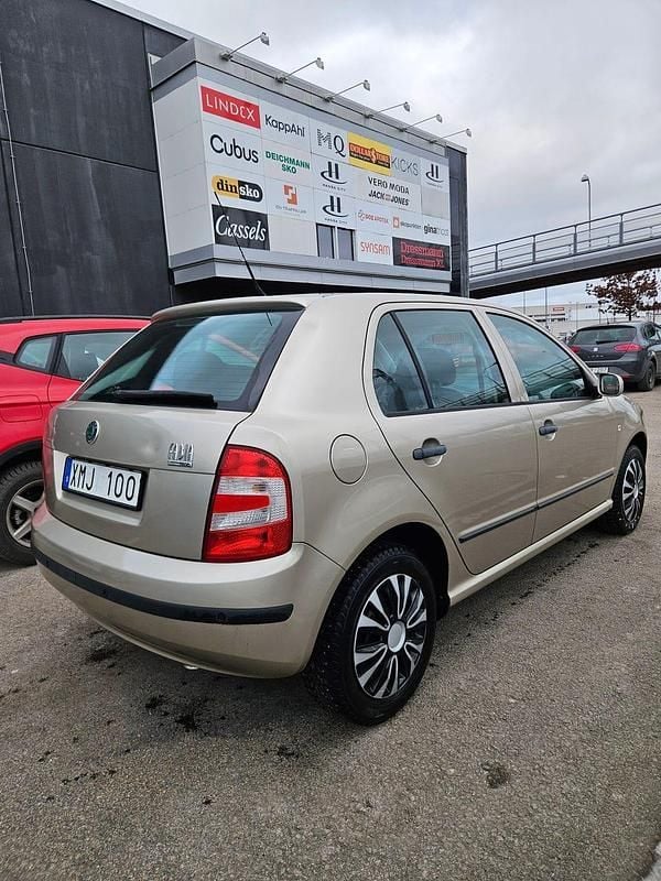 Begagnad Skoda Fabia 75 HK (55 kW) 2006