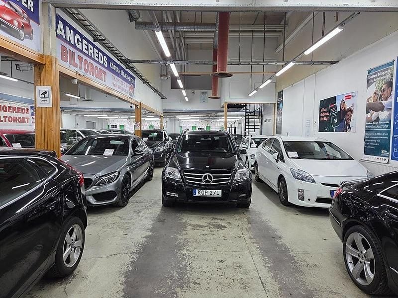 Begagnad Mercedes GLK250 204 HK (150 kW) 2010 Svart SUV