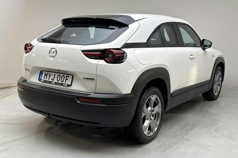 Begagnad Mazda MX30 106 kW (145 HK) 2022 Vit SUV