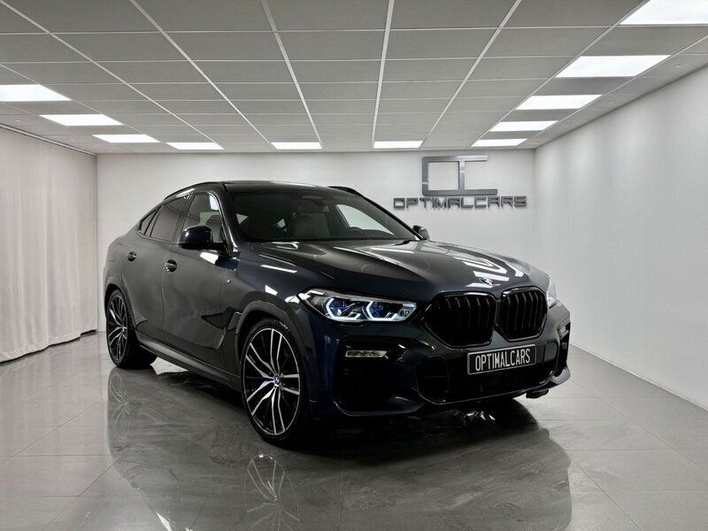 Grå Begagnad 2020 BMW X6 M Sport SUV | 759 900 kr (Marknadspris) - Bild 1/4