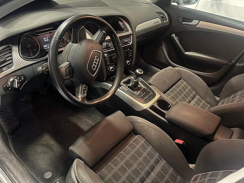 Begagnad Audi A4 Comfort 180 HK (132 kW) 2013 Grå Kombi