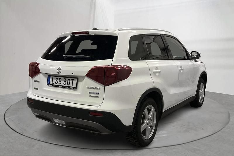 Begagnad Suzuki Vitara 129 HK (94 kW) 2022 Vit SUV