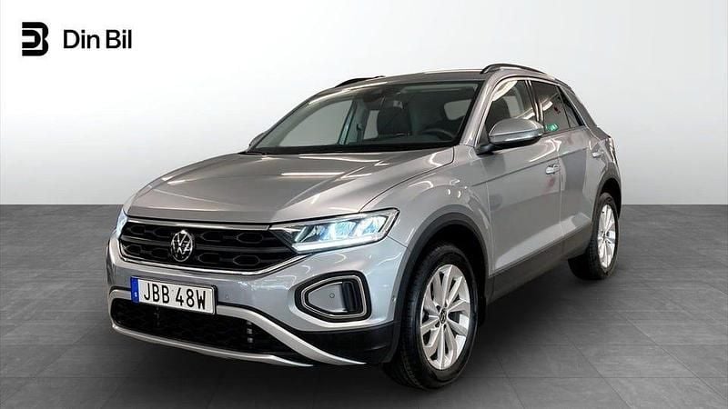 Begagnad VW T-Roc Life 150 HK (110 kW) 2024 Silver SUV