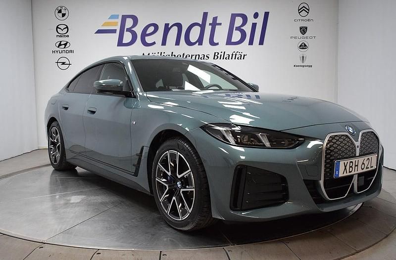 Begagnad BMW i4 M Sport 250 kW (340 HK) 2024 Grön Sedan