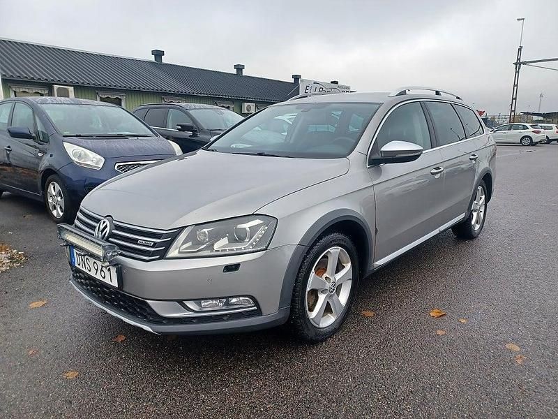 Begagnad VW Passat 170 HK (125 kW) 2012 Silver Kombi