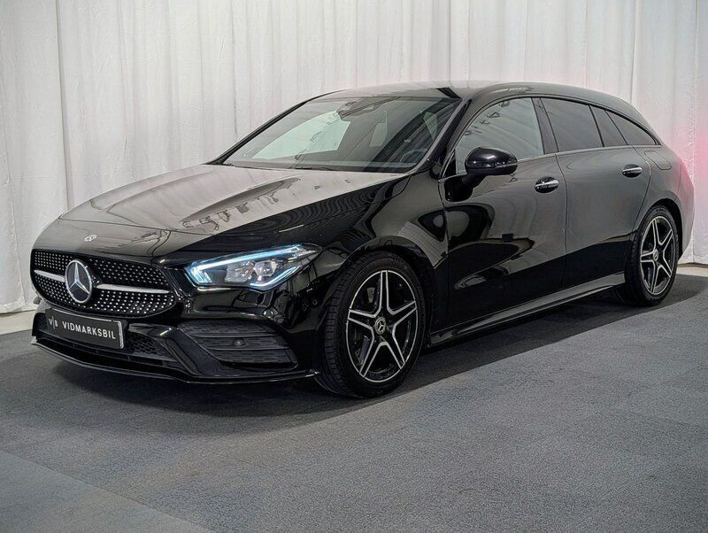 Svart Begagnad 2019 Mercedes CLA200 Shooting Brake AMG Kombi | 265 900 kr (Marknadspris) - Bild 1/4