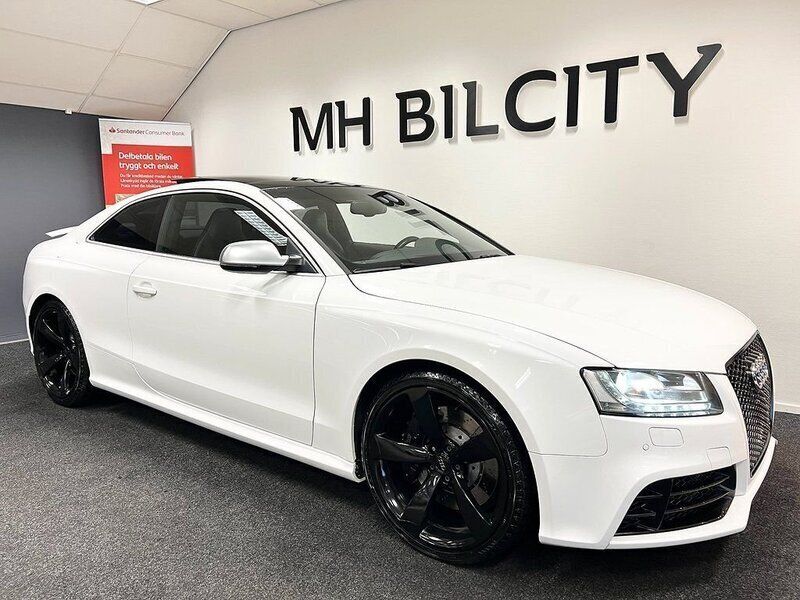 Vit Begagnad 2011 Audi RS5 Advanced Sportkupé | 259 900 kr (Marknadspris) - Bild 1/4