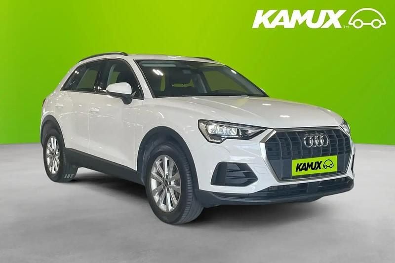 Vit Begagnad 2022 Audi Q3 SUV | 334 800 kr (Marknadspris) - Bild 1/4