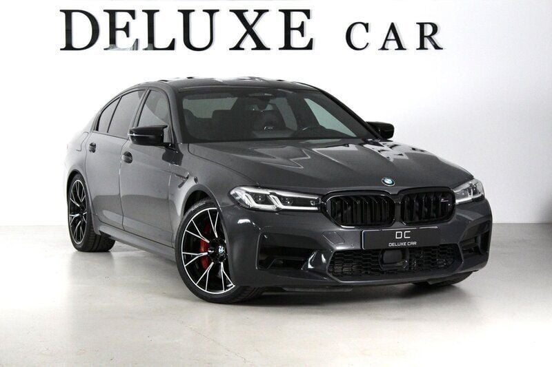Grå Begagnad 2020 BMW M5 Competition Edition Sedan | 1 099 000 kr - Bild 1/4