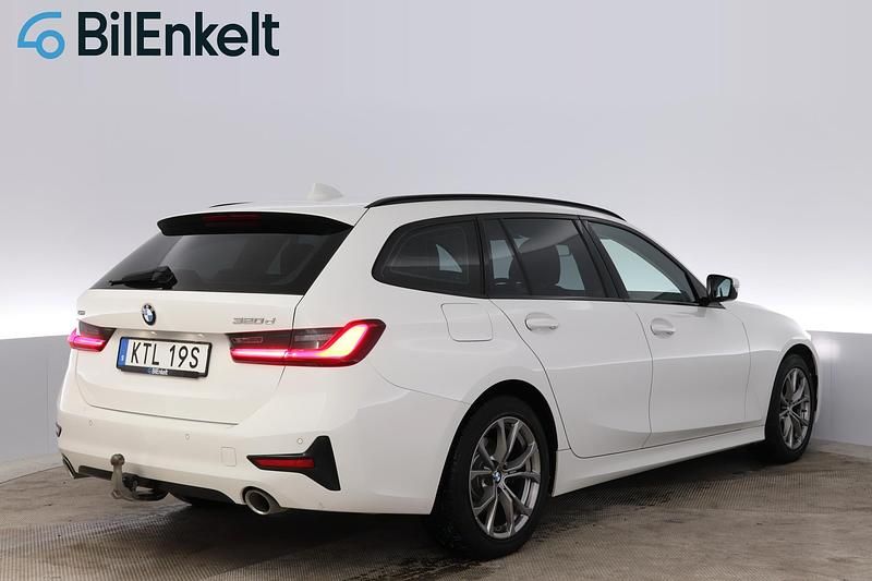 Begagnad BMW 320 Sport Line 192 HK (141 kW) 2019 Vit Kombi