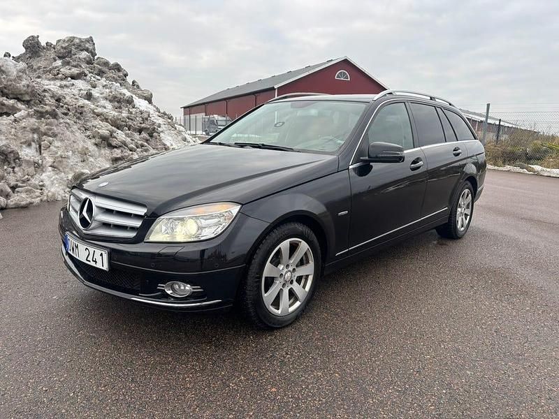 Begagnad 2011 Mercedes C180 Avantgarde | 62 000 kr (Superpris) - Bild 1/4
