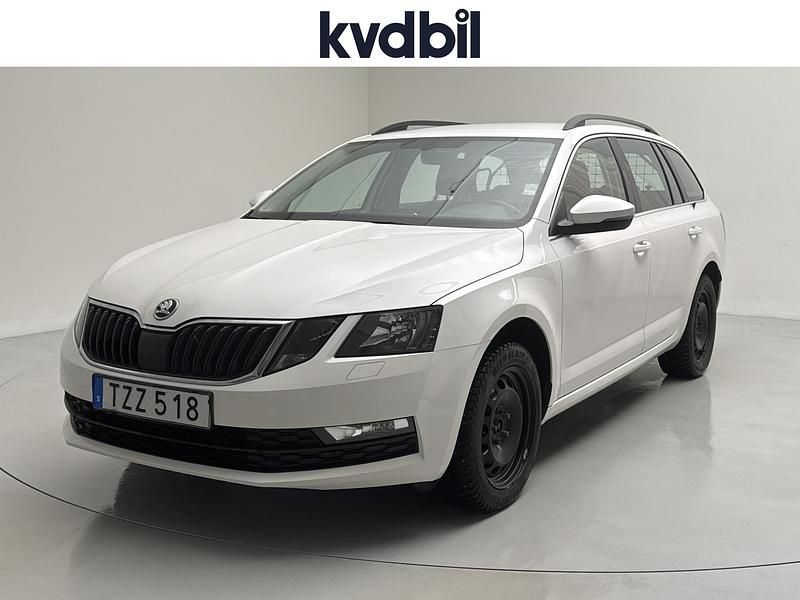 Vit Begagnad 2018 Skoda Octavia Kombi | 119 000 kr (Marknadspris) - Bild 1/3