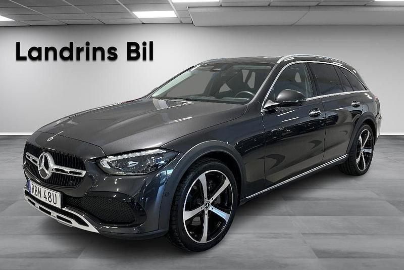 Grå Begagnad 2024 Mercedes C220 Premium Kombi | 519 900 kr (Marknadspris) - Bild 1/4