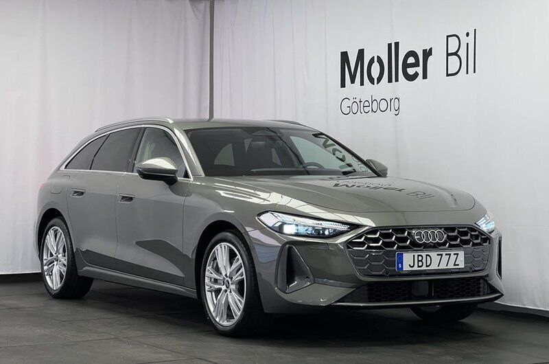 Grå (chronosgrå metallic) Ny 2025 Audi A5 Advanced Sportkupé | 559 900 kr (Superpris) - Bild 1/4