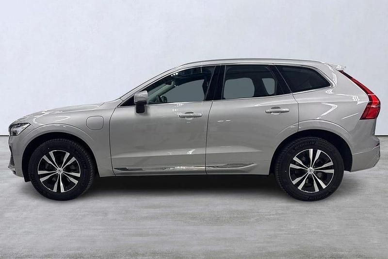 Begagnad Volvo XC60 Core 355 HK (261 kW) 2025 Silver SUV