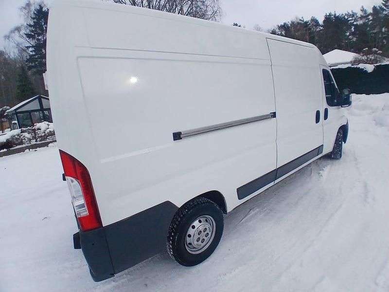 Begagnad Peugeot Boxer 120 HK (88 kW) 2010 Vit Van