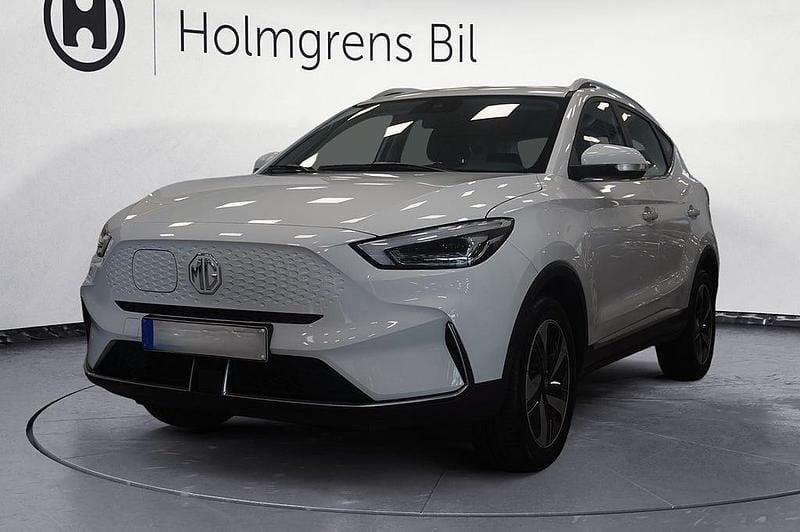 Vit Begagnad 2022 MG ZS Comfort SUV | 229 900 kr (Marknadspris) - Bild 1/4