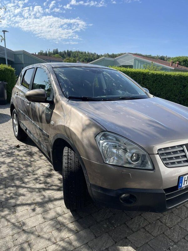 Brun Begagnad 2008 Nissan Qashqai SUV | 54 900 kr (Bra pris) - Bild 1/4