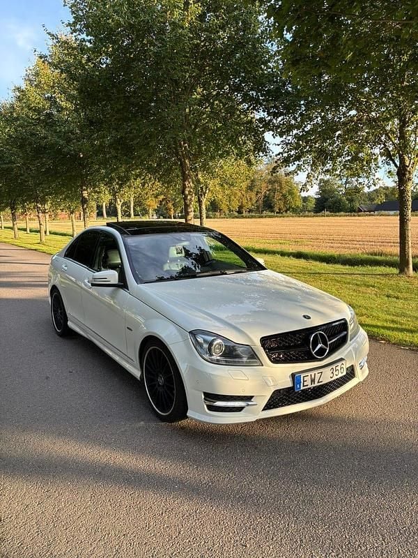 Begagnad Mercedes C250 204 HK (150 kW) 2012
