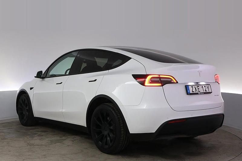 Begagnad Tesla Model Y Long Range AWD 378 kW (514 HK) 2022 Vit SUV
