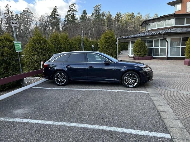 Blå Begagnad 2017 Audi A4 Proline Kombi | 142 000 kr (Bra pris) - Bild 1/4