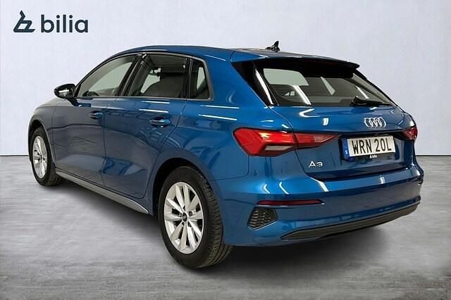 Begagnad Audi A3 Proline 151 HK (111 kW) 2023 Blå Sedan