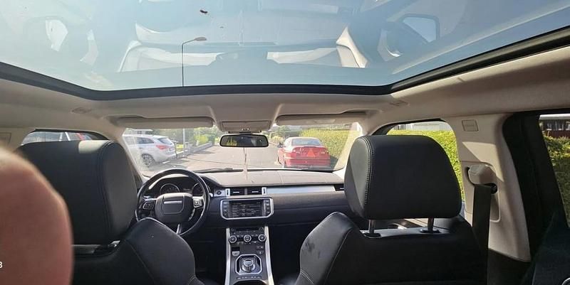 Grå Begagnad 2015 Land Rover Range Rover evoque Pure SUV | 185 000 kr (Marknadspris) - Bild 1/4