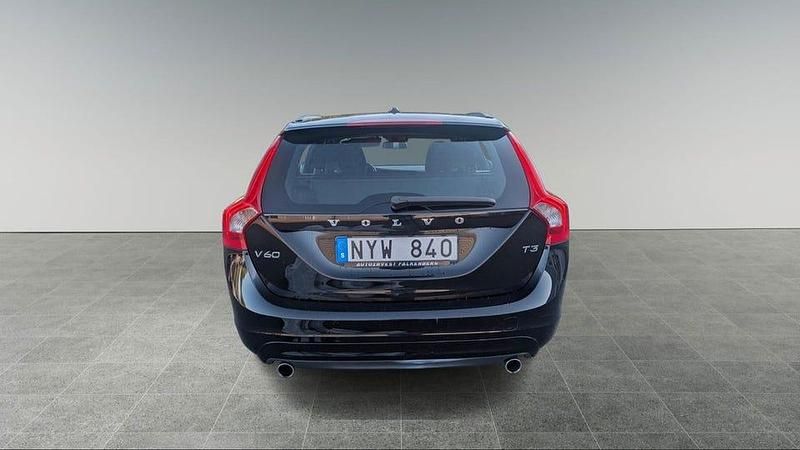 Begagnad Volvo V60 150 HK (110 kW) 2013 Svart Kombi