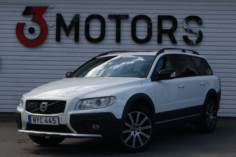 Vit Begagnad 2016 Volvo XC70 Standard SUV | 215 900 kr (Marknadspris) - Bild 1/4
