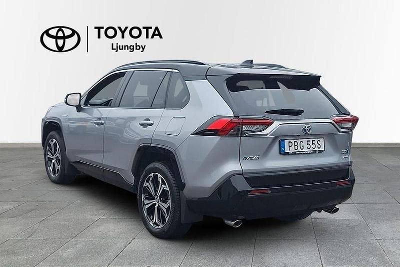 Begagnad Toyota RAV4 Style 310 HK (228 kW) 2024 Grå SUV