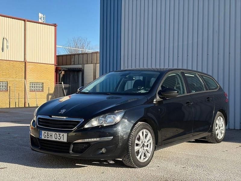 Begagnad Peugeot 308 SW Active 110 HK (80 kW) 2015 Svart Kombi