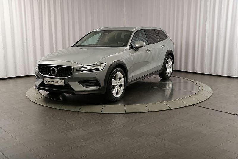 Begagnad 2024 Volvo V60 CC Kombi | 409 900 kr (Marknadspris) - Bild 1/1