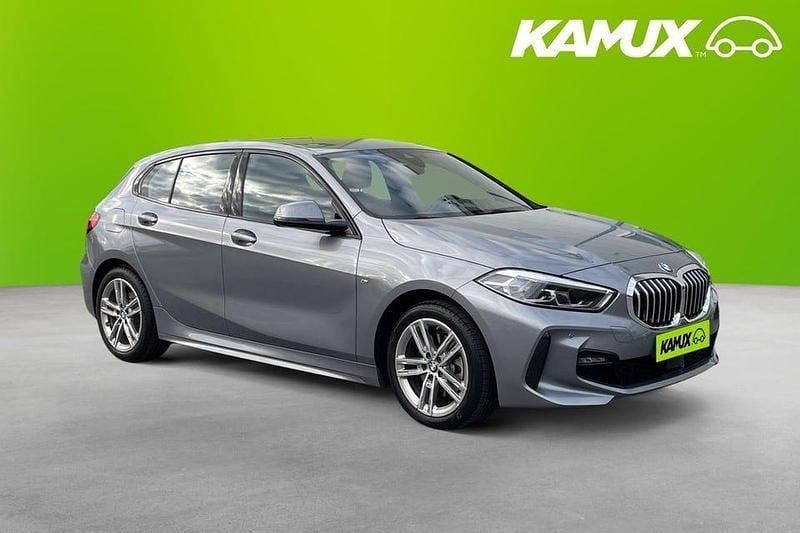 Begagnad BMW 118 M Sport 136 HK (100 kW) 2024 Silver/grå Halvkombi