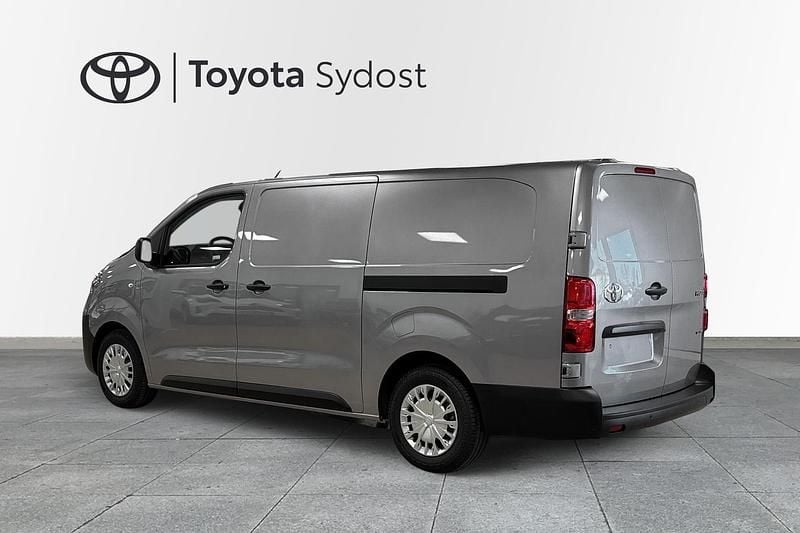 Ny Toyota Proace 100 kW (136 HK) 2025 Silver Minibuss