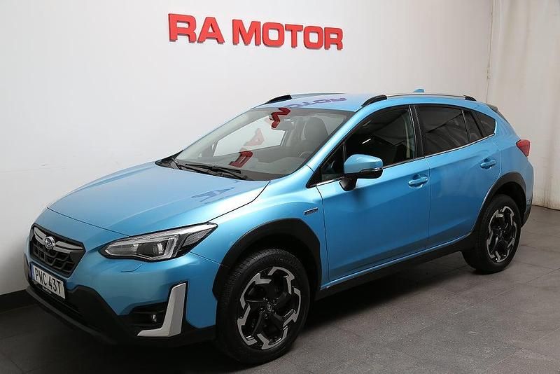 Blå metallic Begagnad 2021 Subaru XV SUV | 268 800 kr (Marknadspris) - Bild 1/3