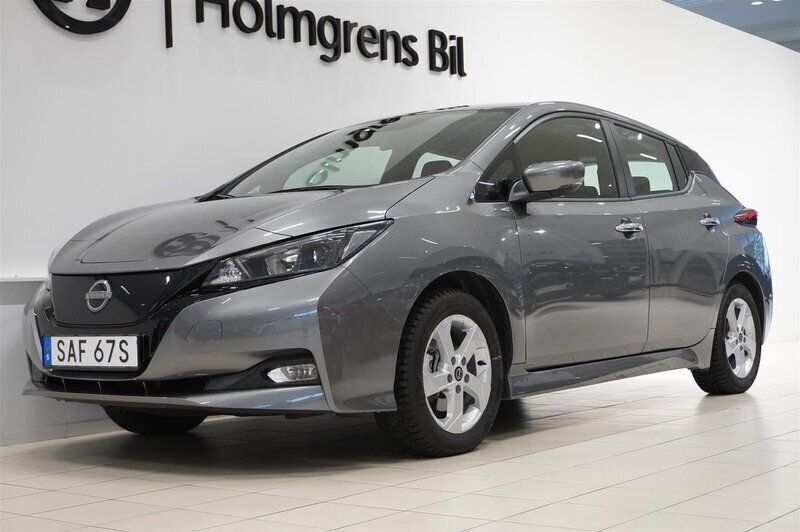 Grå/silver Begagnad 2023 Nissan Leaf N-Connecta Halvkombi | 208 800 kr (Superpris) - Bild 1/4