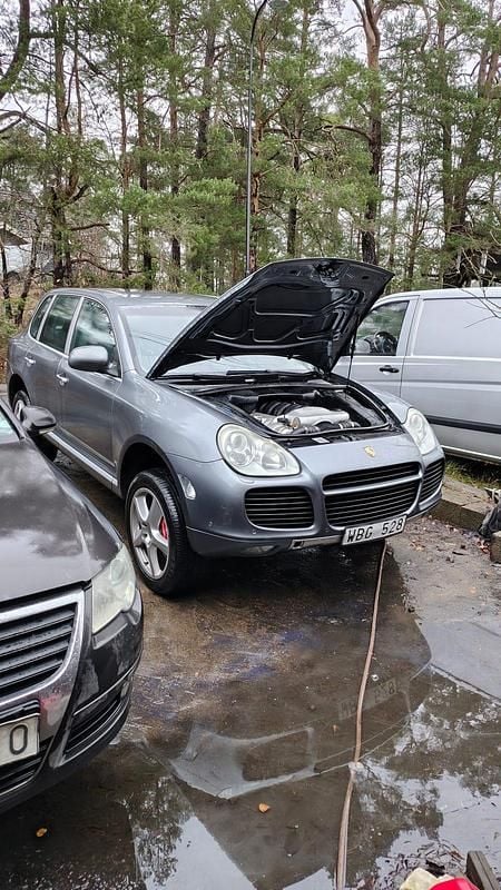 Begagnad Porsche Cayenne Turbo 500 HK (367 kW) 2005 SUV
