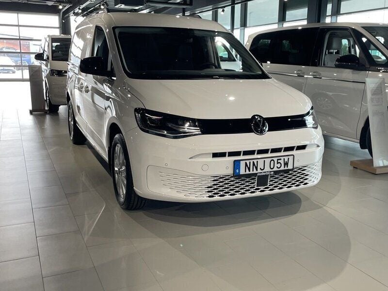 Vit (candyvit) Ny 2025 VW Caddy Maxi Minibuss | 473 500 kr (Marknadspris) - Bild 1/4