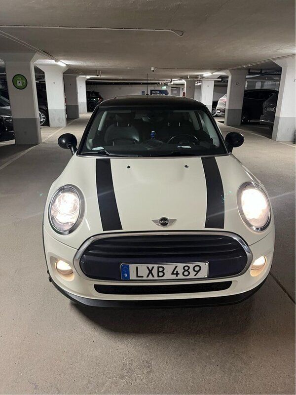 Vit Begagnad 2016 Mini Cooper D Halvkombi | 80 000 kr (Marknadspris) - Bild 1/4