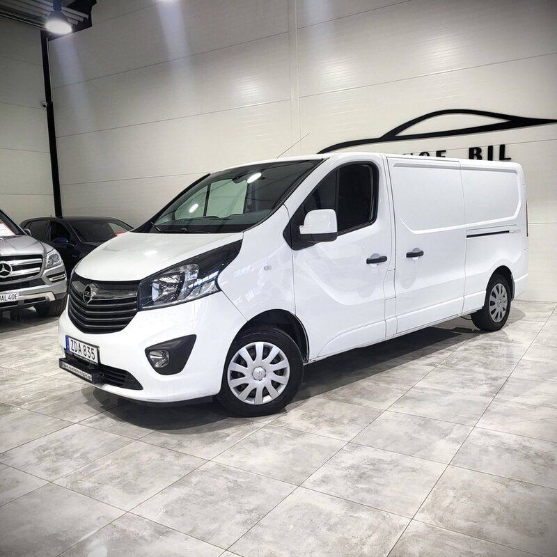 Vit Begagnad 2018 Opel Vivaro Van | 89 000 kr (Bra pris) - Bild 1/4