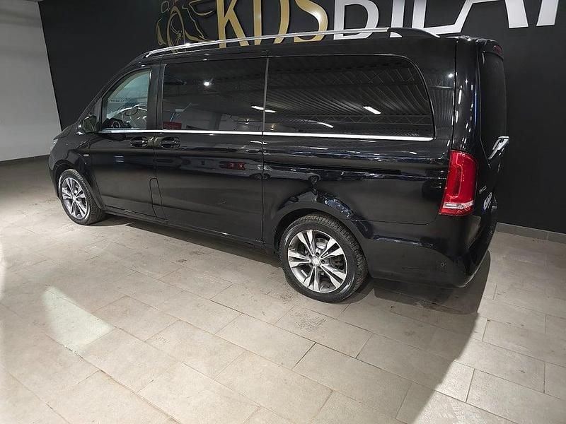 Begagnad Mercedes V250 Avantgarde 190 HK (139 kW) 2014 Svart Minibuss