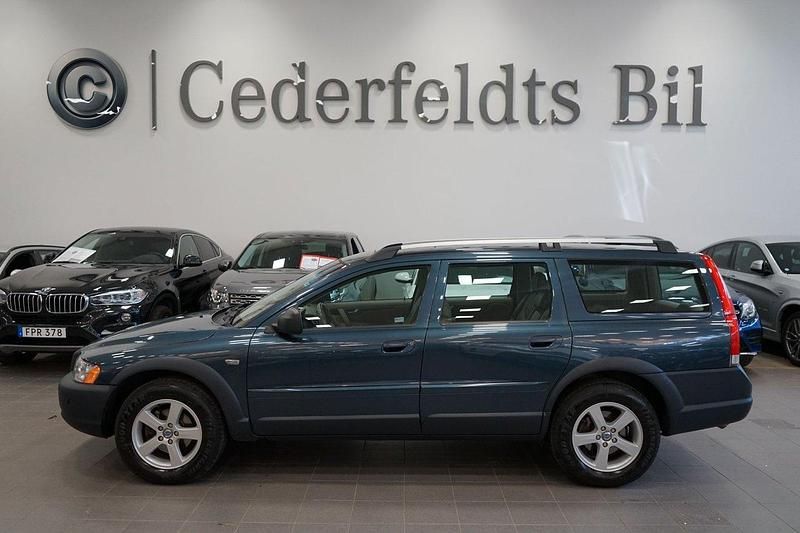 Mörkblå Begagnad 2006 Volvo XC70 SUV | 89 900 kr (Dyr) - Bild 1/4