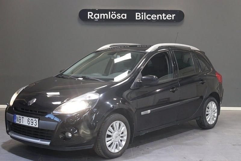 Begagnad Renault Clio IV 103 HK (75 kW) 2013 Svart Kombi