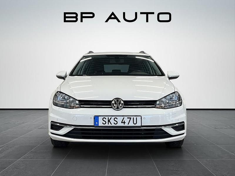 Begagnad VW Golf VIII 116 HK (85 kW) 2019 Vit Kombi