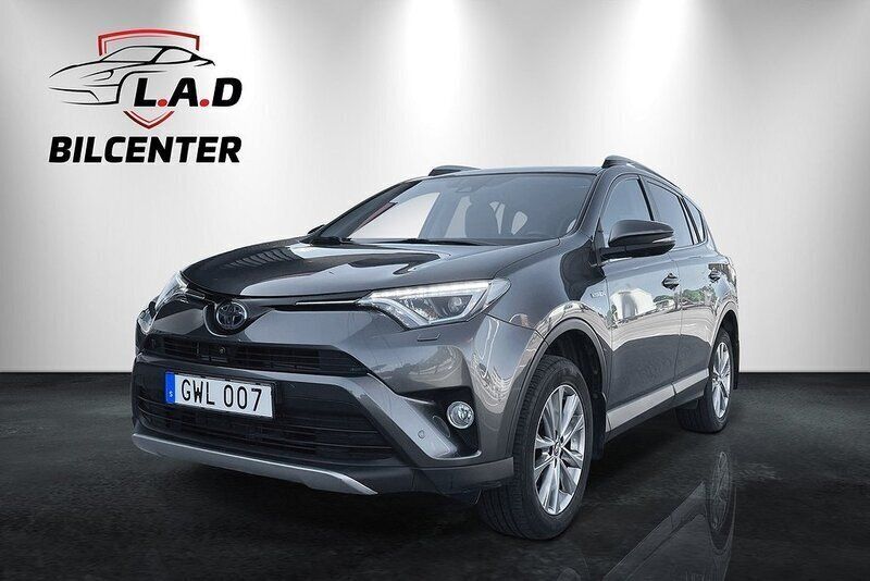 Mörkgrå Begagnad 2018 Toyota RAV4 Hybrid Executive SUV | 240 000 kr (Marknadspris) - Bild 1/4