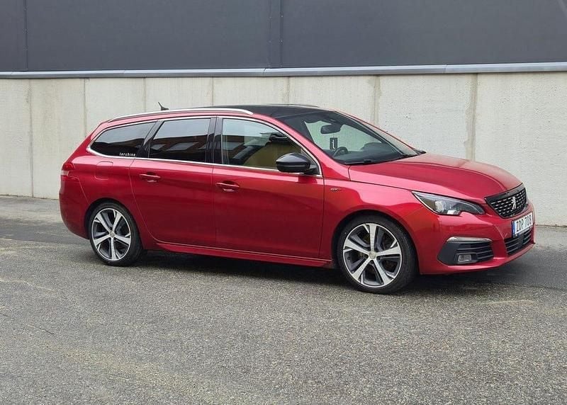 Begagnad Peugeot 308 GT 177 HK (130 kW) 2017 Ljusröd (röd) Kombi