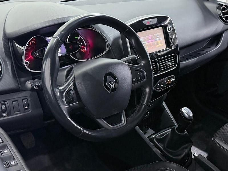 Begagnad Renault Clio IV Intens 90 HK (66 kW) 2018 Vit Kombi